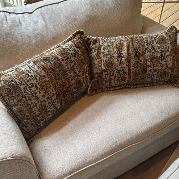 World Market Earth Tone Floral Panel Kilim Boho Style Accent Pillows Set of Two - Picture 4 of 12